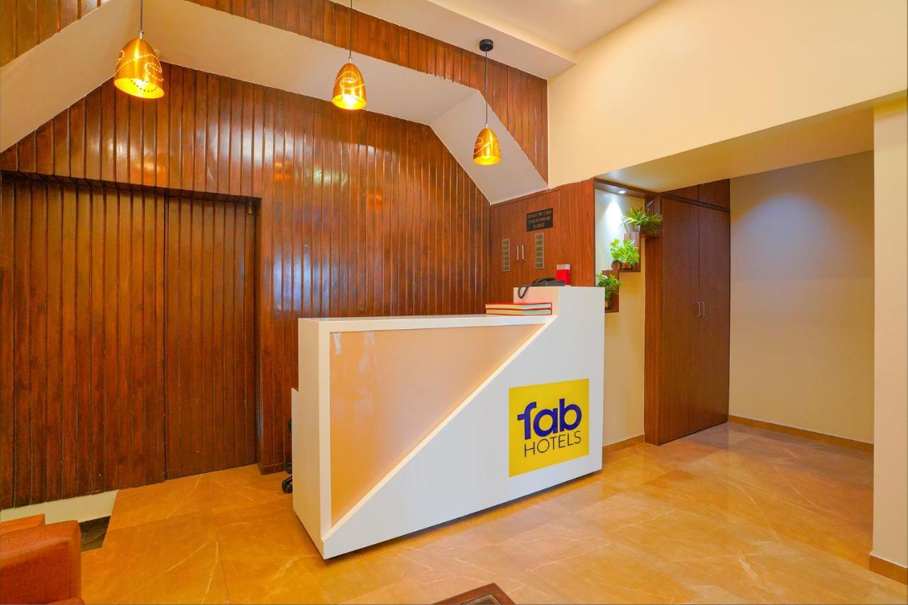 Hotel Fabexpress Colaba Grand Bombay Exterior foto